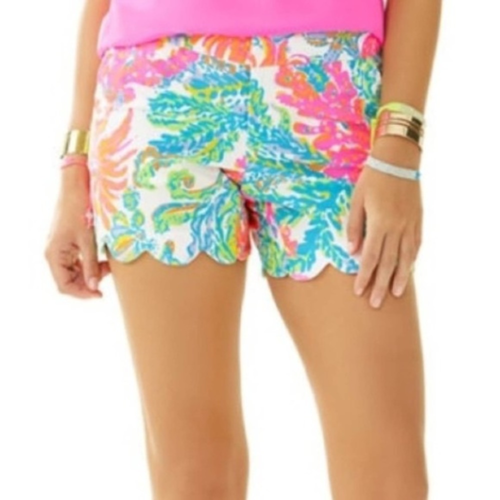 NWT Lilly Pulitzer shorts Size 2!
